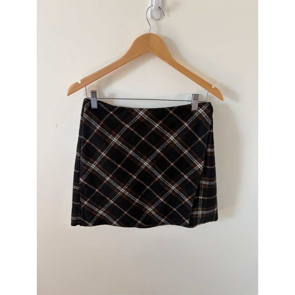 Hollister Ultra High-Rise Plaid Mini Skirt Black Brown White Size M Wrap Front